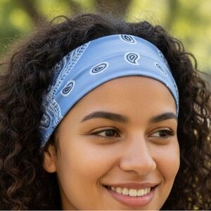 🆕 Light Blue Paisley/Bandana Design Stretchy Headband NIP